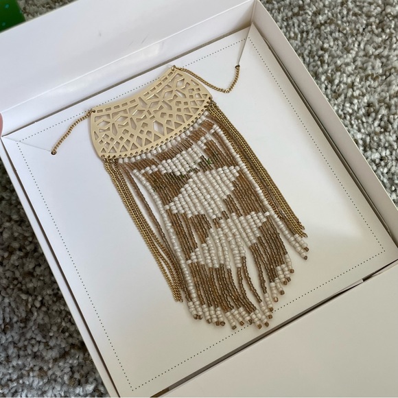 LAST CHANCE SALE! NWT Stella & Dot Avalon Fringe Necklace - Picture 3 of 5